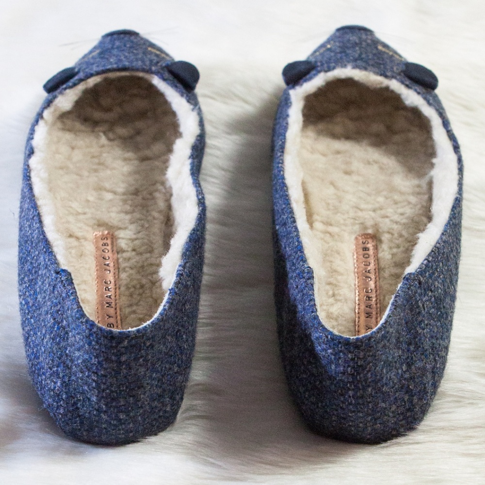 Marc by Marc Jacobs Sherpa Lined Mouse Slippers - Picture 5 of 8